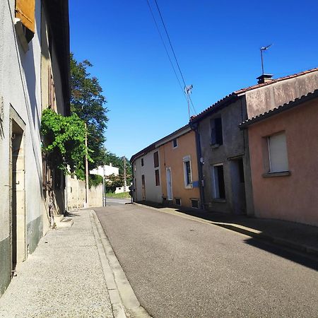 Maison Cosy Et Conviviale, Le B7 Besset Exteriér fotografie