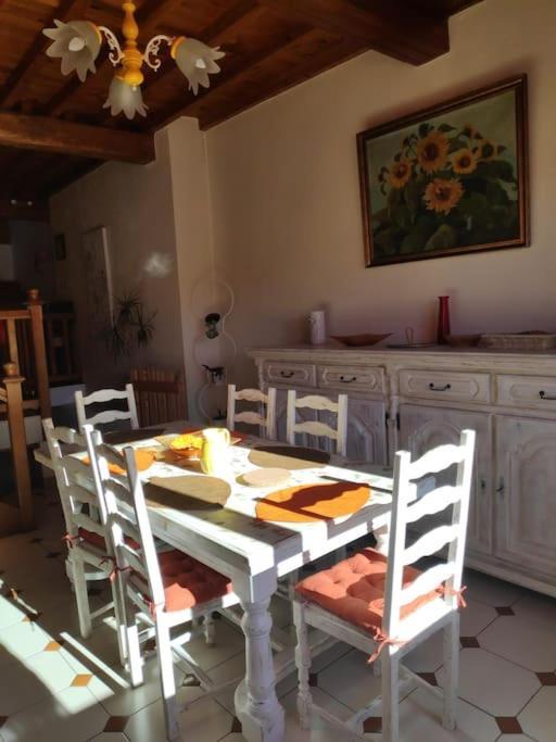 Maison Cosy Et Conviviale, Le B7 Besset Exteriér fotografie