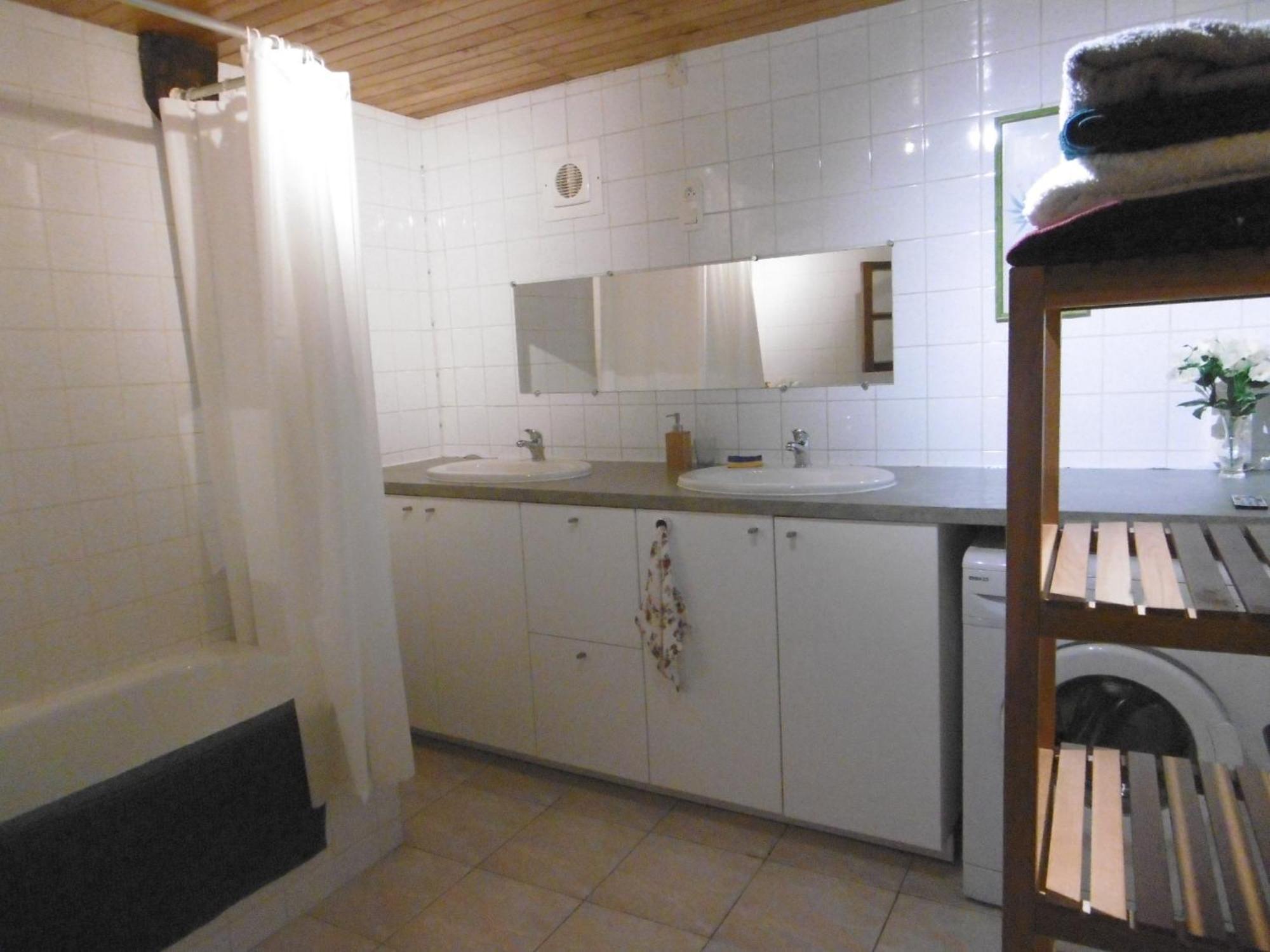 Maison Cosy Et Conviviale, Le B7 Besset Exteriér fotografie